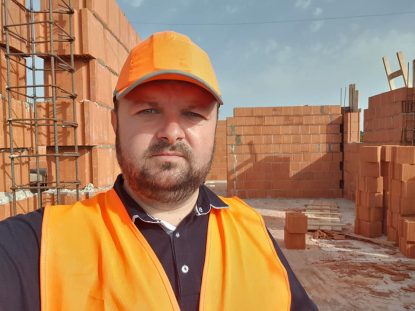 Zi de BINE: Părintele Danu, pentru care preoția nu este o meserie, ci o misiune dedicată schimbării vieții celor din jur în Bine | AUDIO