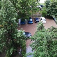 Parcare inundata in sectorul 3 al Capitalei