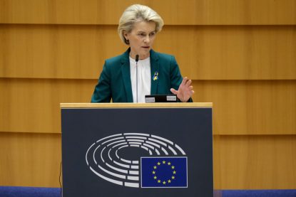 Comisia Europeană propune oprirea treptată a importului de petrol din Rusia în 6-8 luni. Ursula von der Leyen prezintă detalii despre sancțiuni