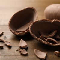 Franța: Peste 100 de plângeri de contaminare cu salmonella în urma consumului de produse Kinder din ciocolată. A fost deschisă o anchetă | AUDIO