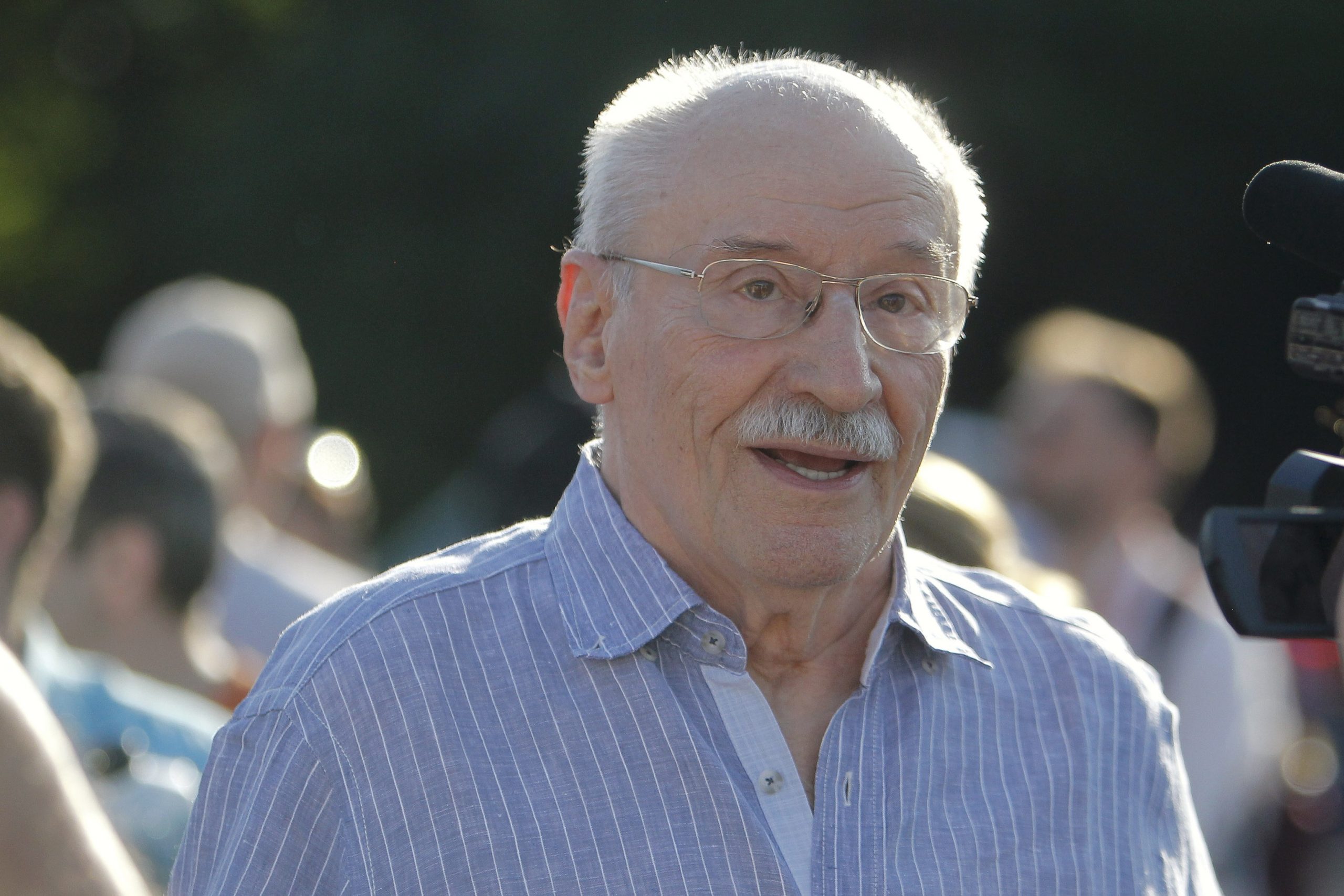 Un bărbat, suspectat că l-ar fi amenințat pe Victor Rebengiuc în 2024, plasat sub control judiciar pentru 60 de zile | AUDIO