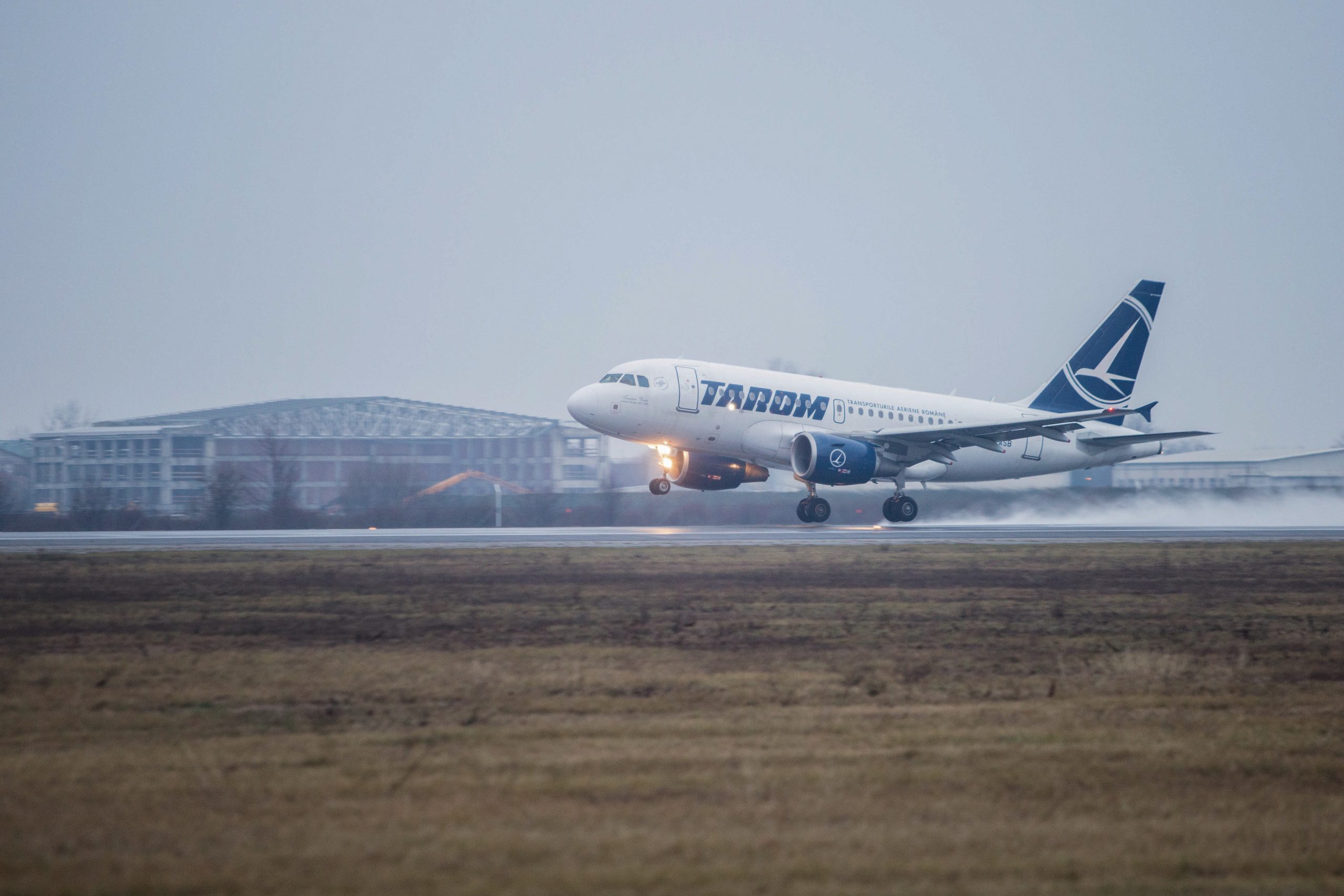 Ministrul Transporturilor Prima cursa specială TAROM va decola