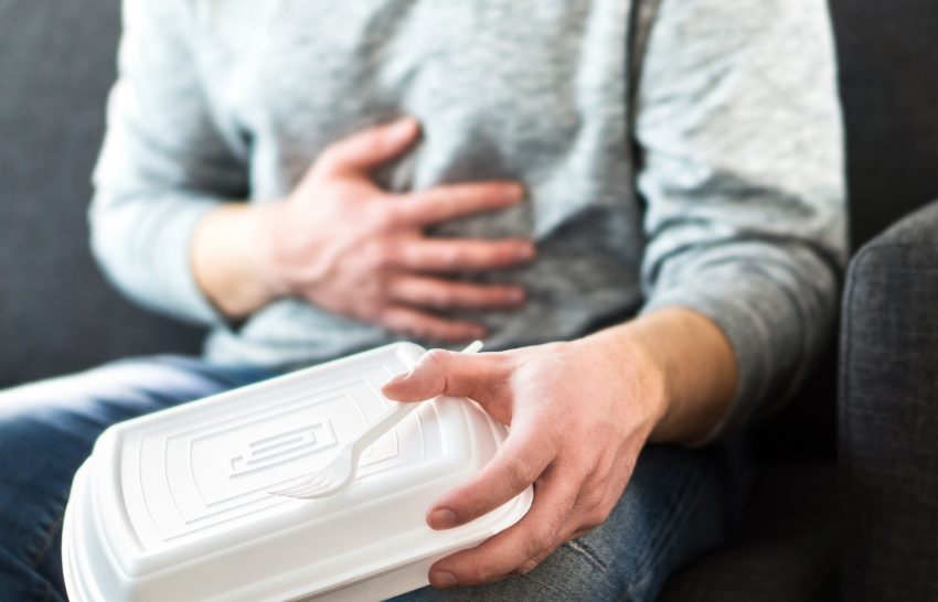 Salata marinată, sursa toxiinfecției alimentare de la nunta din Iași. DSP a confirmat prezența bacteriei Salmonella | AUDIO