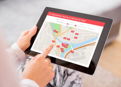 Platformele online precum Airbnb sau Booking ar putea fi obligate să atribuie gazdelor numere de înregistrare unice, conform unei propuneri a Comisiei Europene