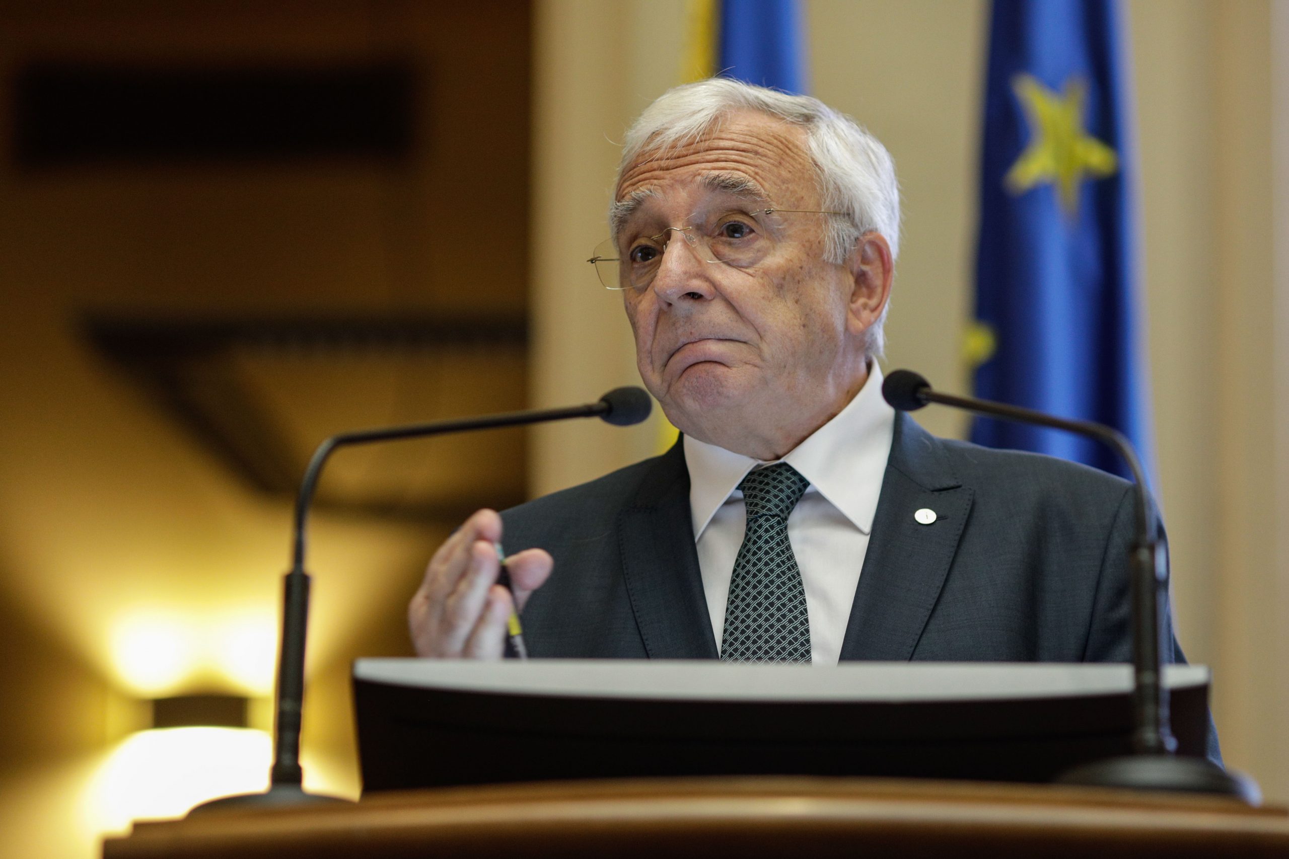 Guvernatorul BNR, Mugur Isărescu: Tensiunile din Orientul Mijlociu se suprapun peste peste vulnerabilităţile pe care România le are deja | AUDIO