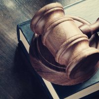 Instrumente pentru avocați și judecători