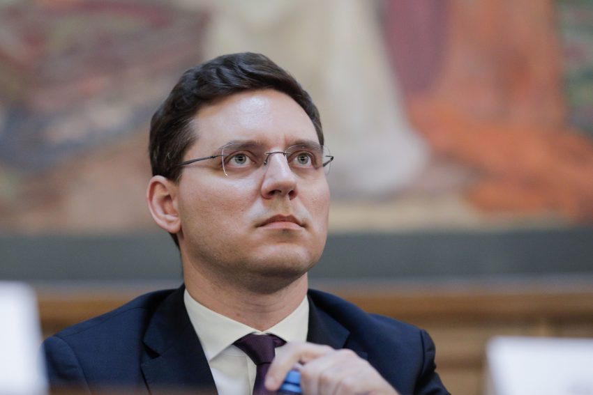 Piața Victoriei. Invitat este Victor Negrescu, vicepreședinte al Parlamentului European