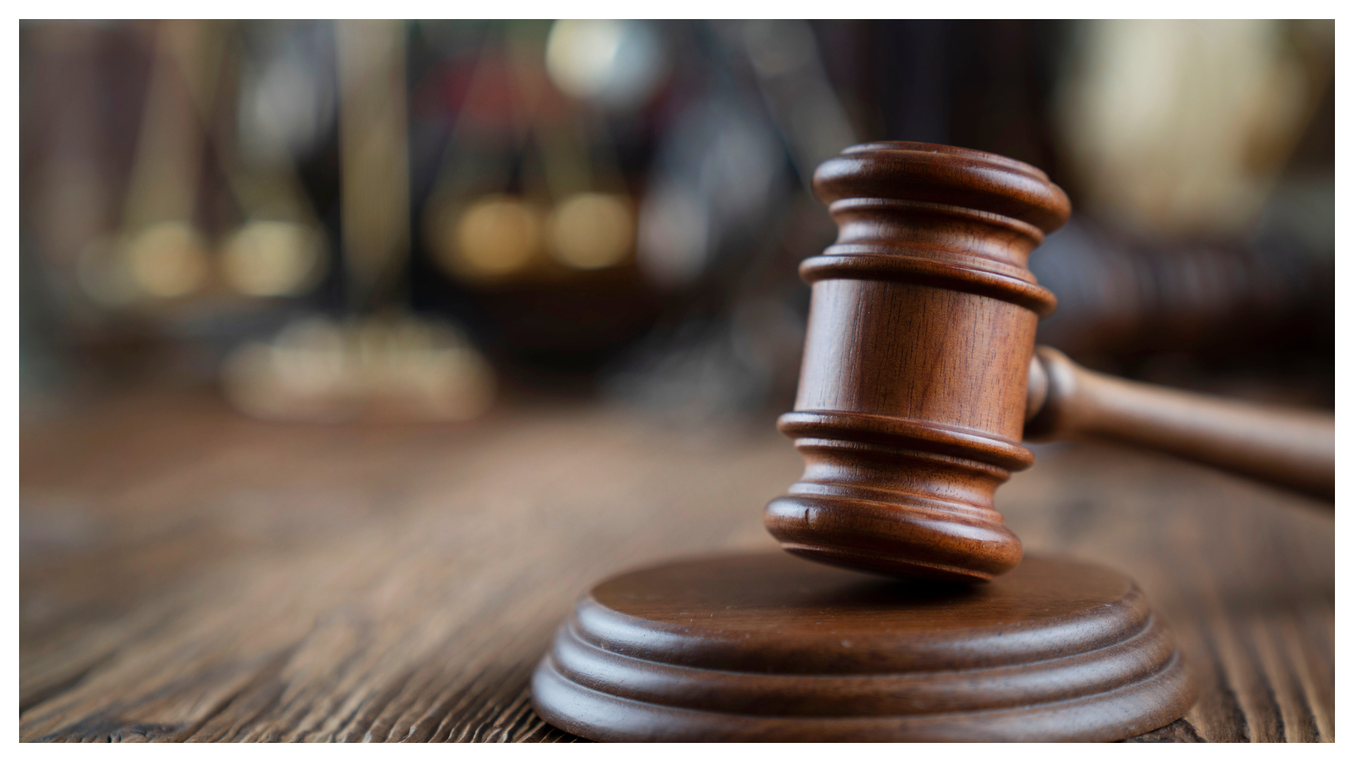 Instanța Supremă cere sesizarea Curții de Justiție a UE privind legea pensiilor magistraților. CCR ar putea amâna următoarea ședință după ce un judecător a intrat în concediu paternal | AUDIO