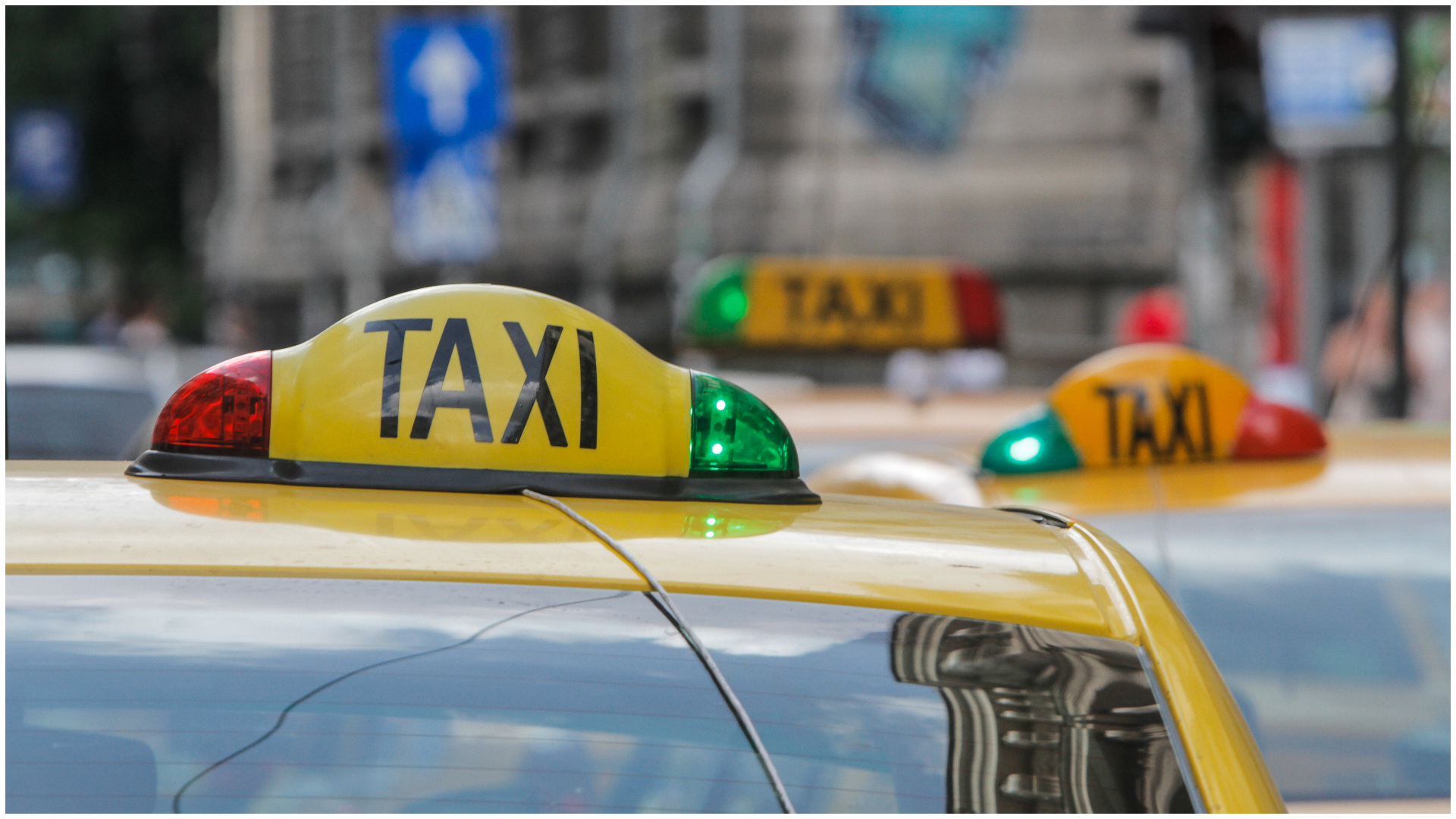 Limitat România în Direct: Protestele taximetriștilor. Ar trebui limitat ...