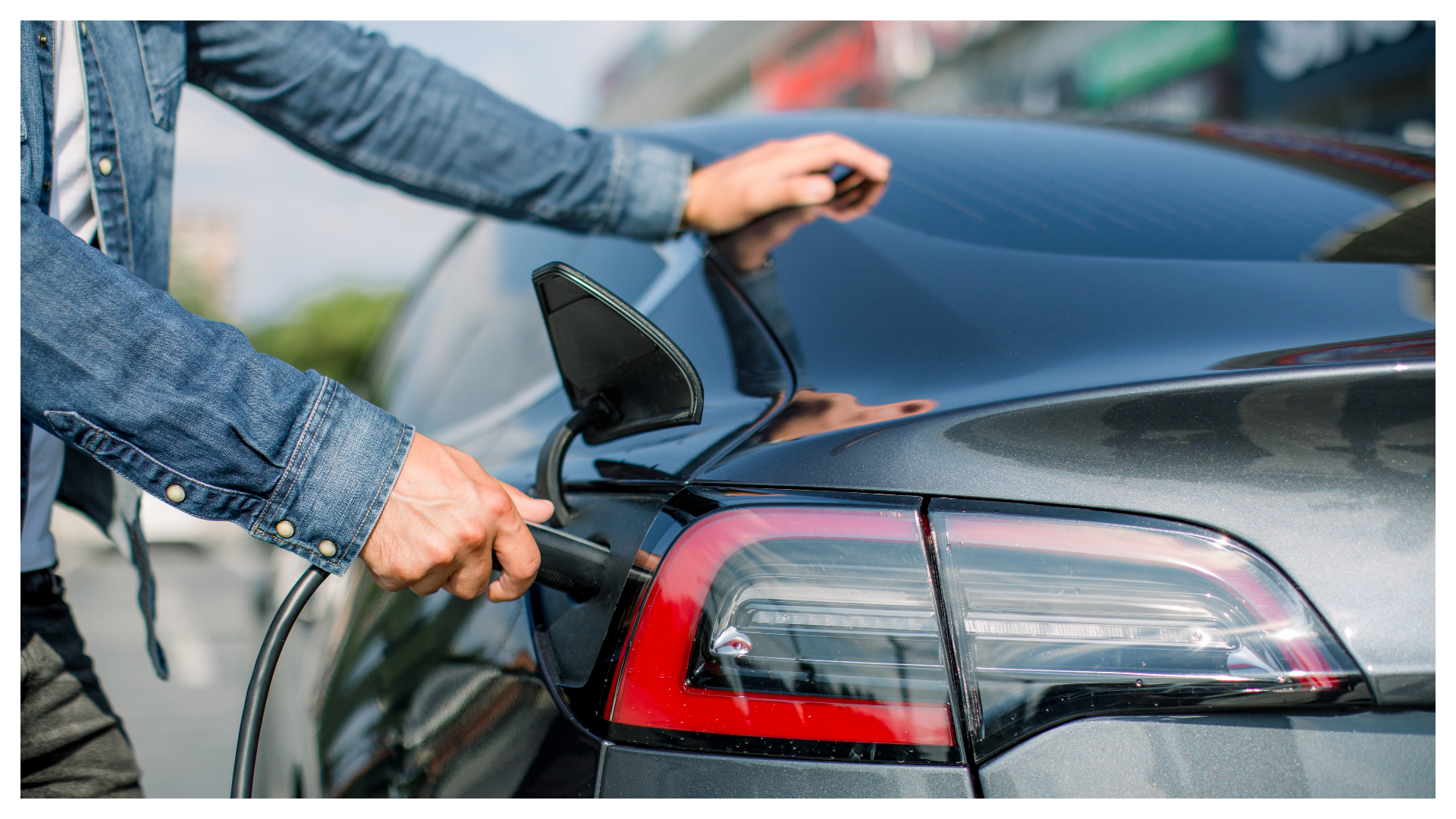 PGM București: Eliminarea gratuităţii la parcare pentru maşinile hibride este legală