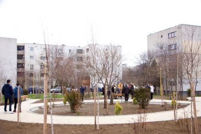 Un parc de mesteceni a fost deschis la Constanța, în memoria celor trecuți în veșnicie