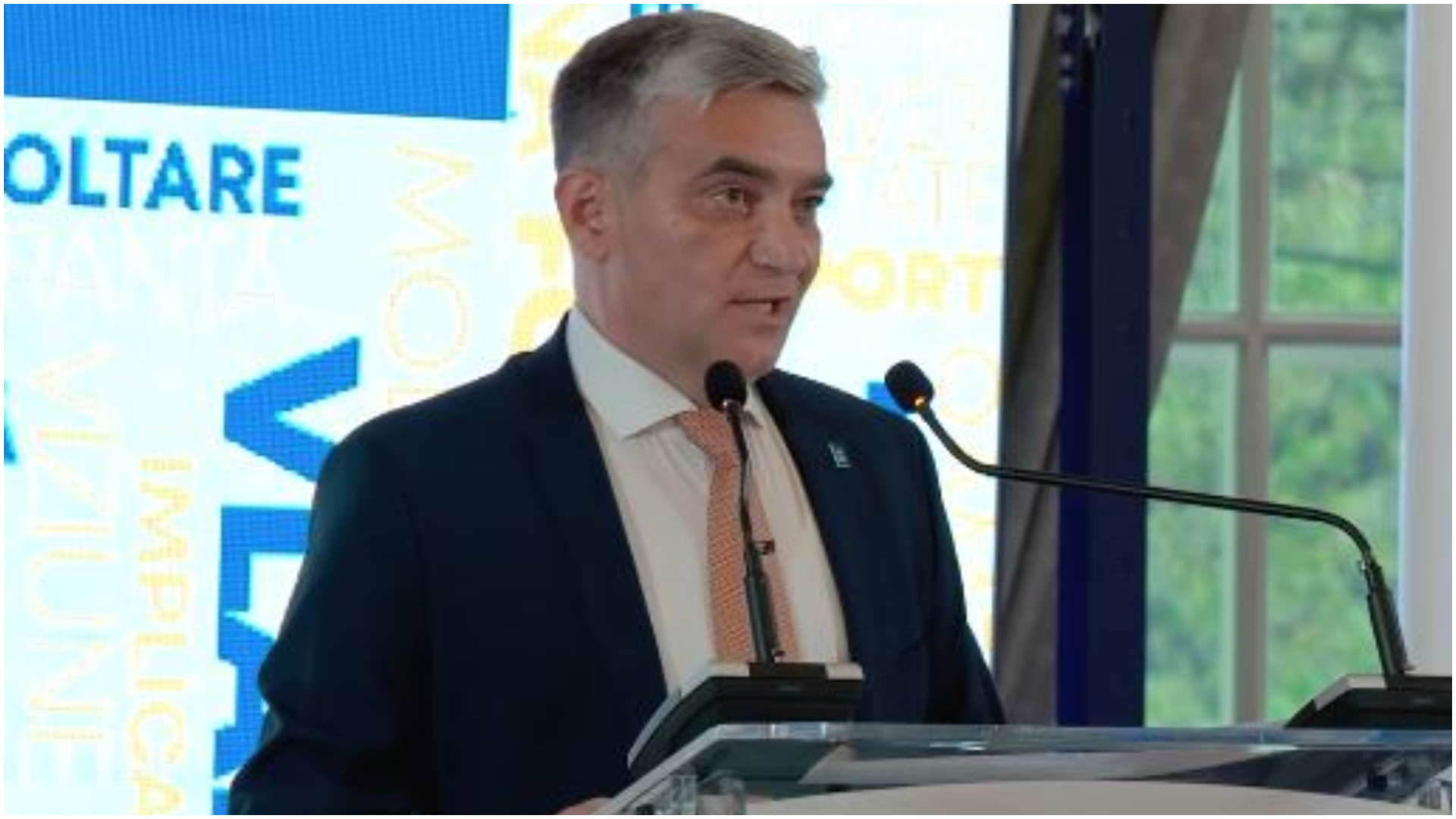Primarul din Sinaia va fi audiat de procurorii DNA la București. Vlad Oprea ar fi luat mită de 240.000 de euro de la patronul Nordis