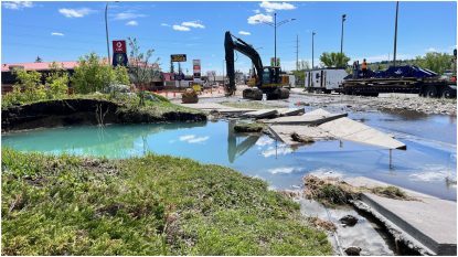 Restricții drastice privind folosirea apei pentru locuitorii unui oraș canadian, după ce conducta principală s-a spart. Autoritățile au activat planul de urgență | AUDIO