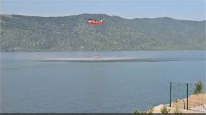 Prima intervenție de stingere a incendiilor cu noile elicoptere Black Hawk din dotarea IGAv a avut loc în munții Almăjului | VIDEO