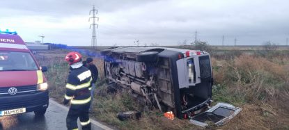 Constanța: Accident rutier în Ovidiu, la ieșirea spre Galeșu. 2 victime transportate la spital