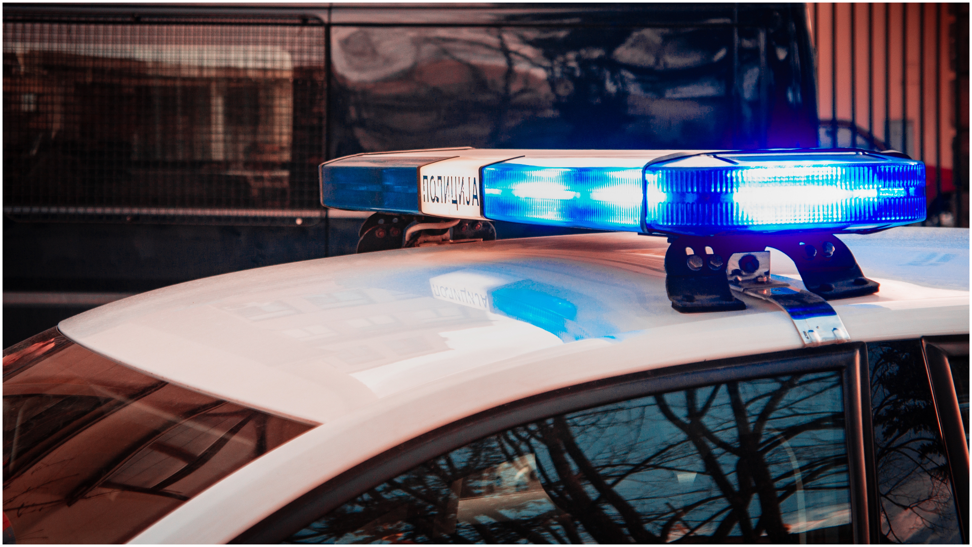 Ștefania Neagoe, românca căreia poliția din Serbia i-a cerut să părăsească țara în 24 de ore: Am fost informați că în următoarele 12 luni nu avem voie să intrăm pe teritoriul Serbiei. Nu știu dacă a fost pericol, dar a existat teamă | AUDIO  : Europa FM