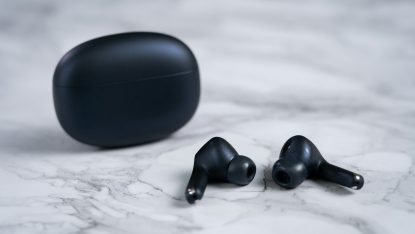 Ce alegi – căști over-ear sau in-ear? (P)