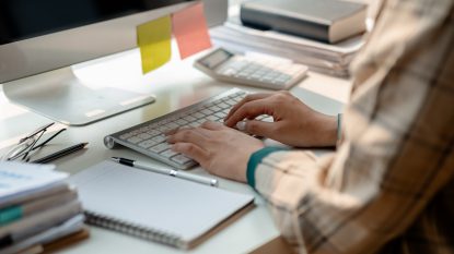 Angajați puși ilegal în funcții în șase companii de stat. Ministrul Radu Miruță: „Superiorul își punea inferiorul direct în comisie, pentru ca după aceea inferiorul direct să îl selecteze pe superior” | AUDIO