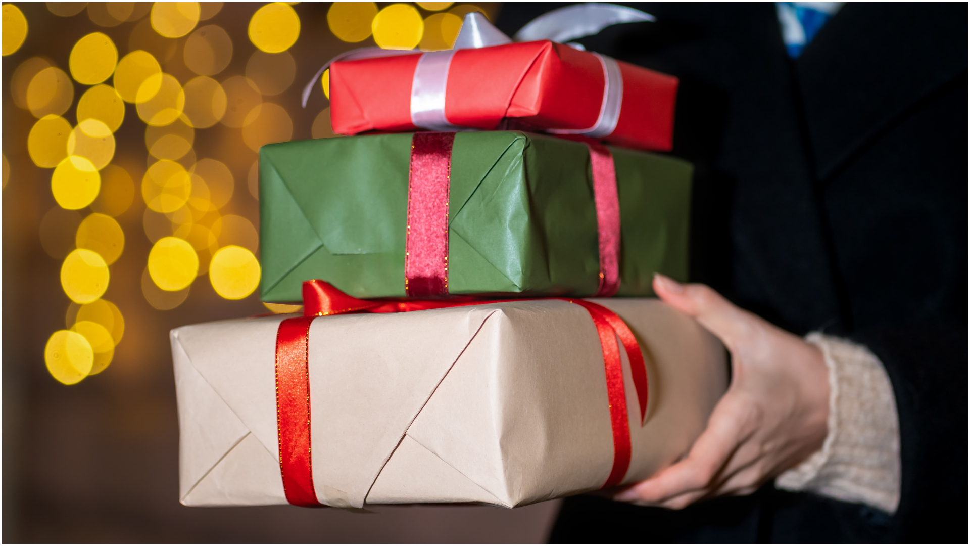 Studiu: Șase din zece români declară că depășesc bugetul alocat pentru Sărbători. Generația care economisește mai mult | AUDIO