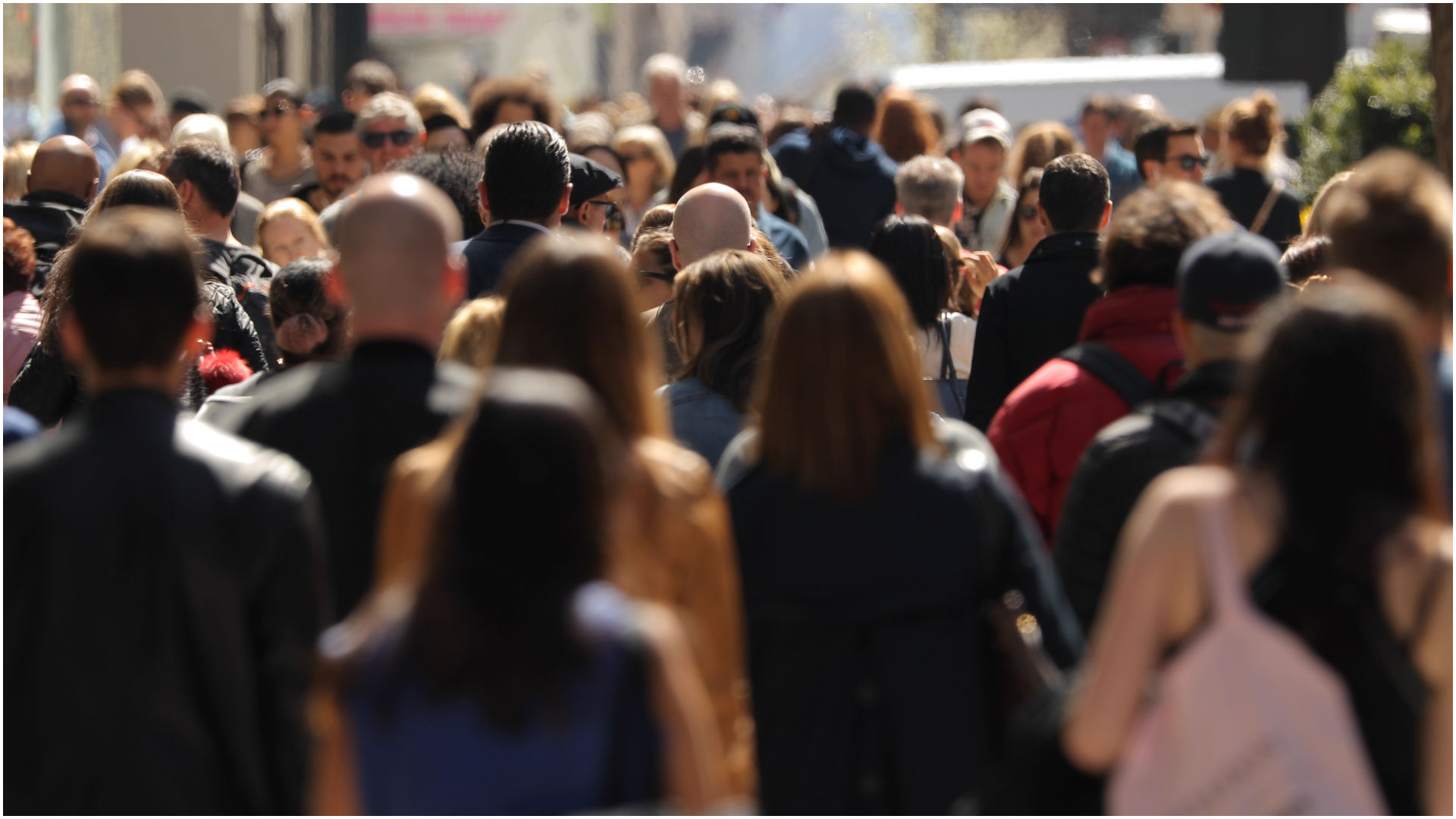 Populația României a scăzut la 21,6 milioane în 2026. INS: crește îmbătrânirea demografică