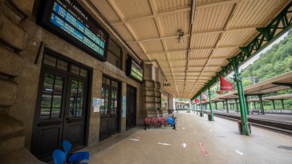 Gara din Sinaia intră în reabilitare. Clădirea este monument istoric | AUDIO