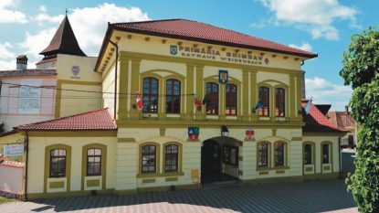 Primarul din Ghimbav, după ce administrația locală a cumpărat o toaletă inteligentă cu 64.000 de euro: „Este pentru calitatea vieții în oraș”/ | AUDIO