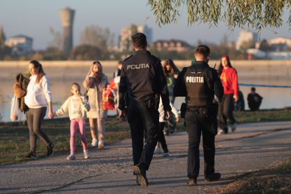 Agresiune la colindat, în seara de Halloween: un bărbat din județul Ilfov ar fi fost înjunghiat de către un băiat după ce i-ar fi reproșat că a venit a doua oară să ceară bomboane