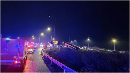 Un autocar care transporta ucraineni a derapat la ieșire din Brăila, spre Galați. Doi oameni au ajuns la spital | AUDIO