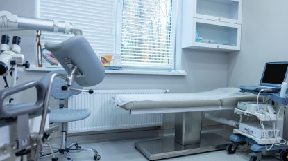 Proceduri de rejuvenare vaginală aplicate în România fără bază științifică, decontate de stat sau plătite cu mii de euro în clinici private | AUDIO