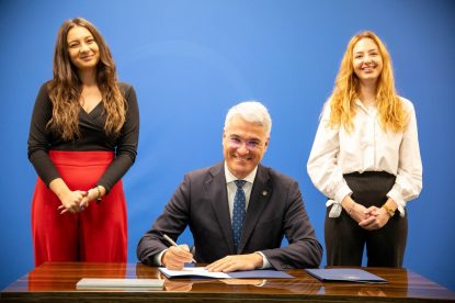 O scrisoare, semnată și de tinere românce, va ajunge la Comisia Europeană cu recomandări pentru formarea noii strategii pentru egalitate de gen a Uniunii Europene | AUDIO