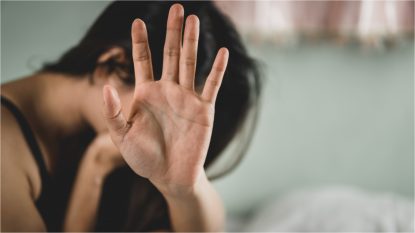 Cristian Tudor Popescu: „Singura modalitate de a-i opri pe acești bărbați să omoare femeile este arestarea lor de la agresiune. Nu să-l cauți prin Podișul Transilvaniei după ce a omorât-o pe femeia aia” | VIDEO