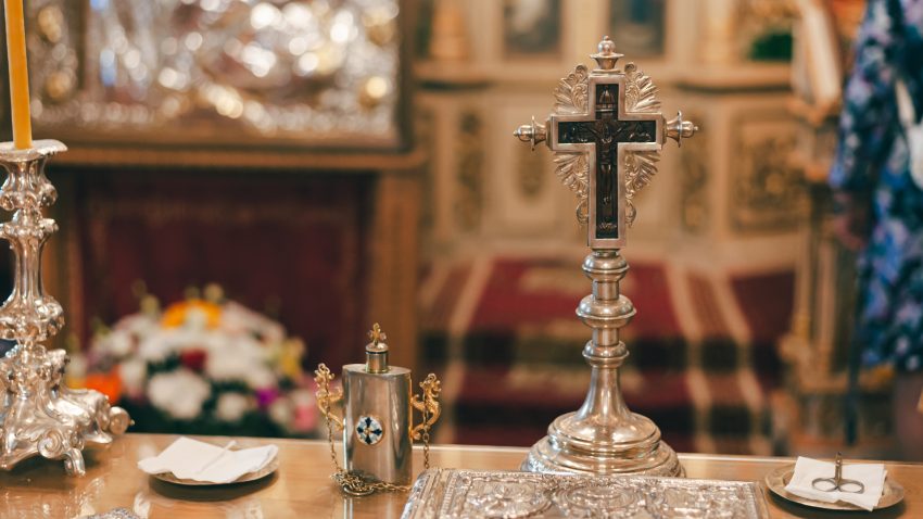 biserică, sfinți, canonizare, SHUTTERSTOCK