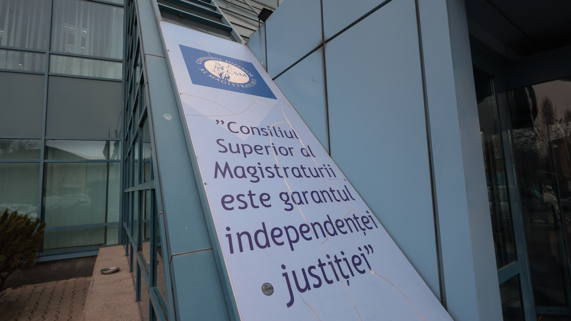 Imagine asociată subiectului: CSM reacționează după decizia CEDO privind plata eșalonată a drepturilor salariale