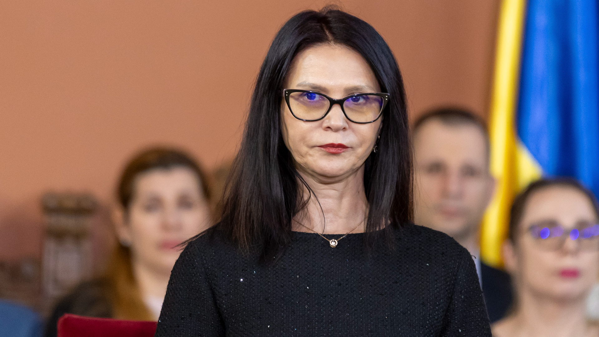 Președintele Nicușor Dan a semnat decretul de pensionare a judecătoarei Ionela Tudor, devenită celebră pentru afirmația „m-a sunat Lia” | AUDIO