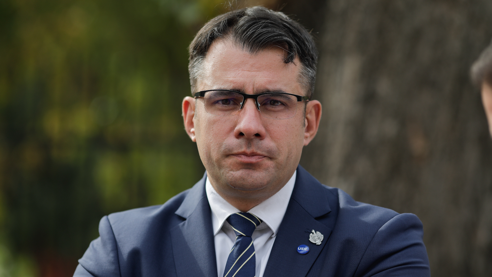 USR, atac la PSD înaintea moțiunii simple împotriva ministrei Mediului. Ștefan Pălărie: În acordul de coaliție de guvernare nu scrie că fiecare partener să facă câte o criză pe săptămână | AUDIO