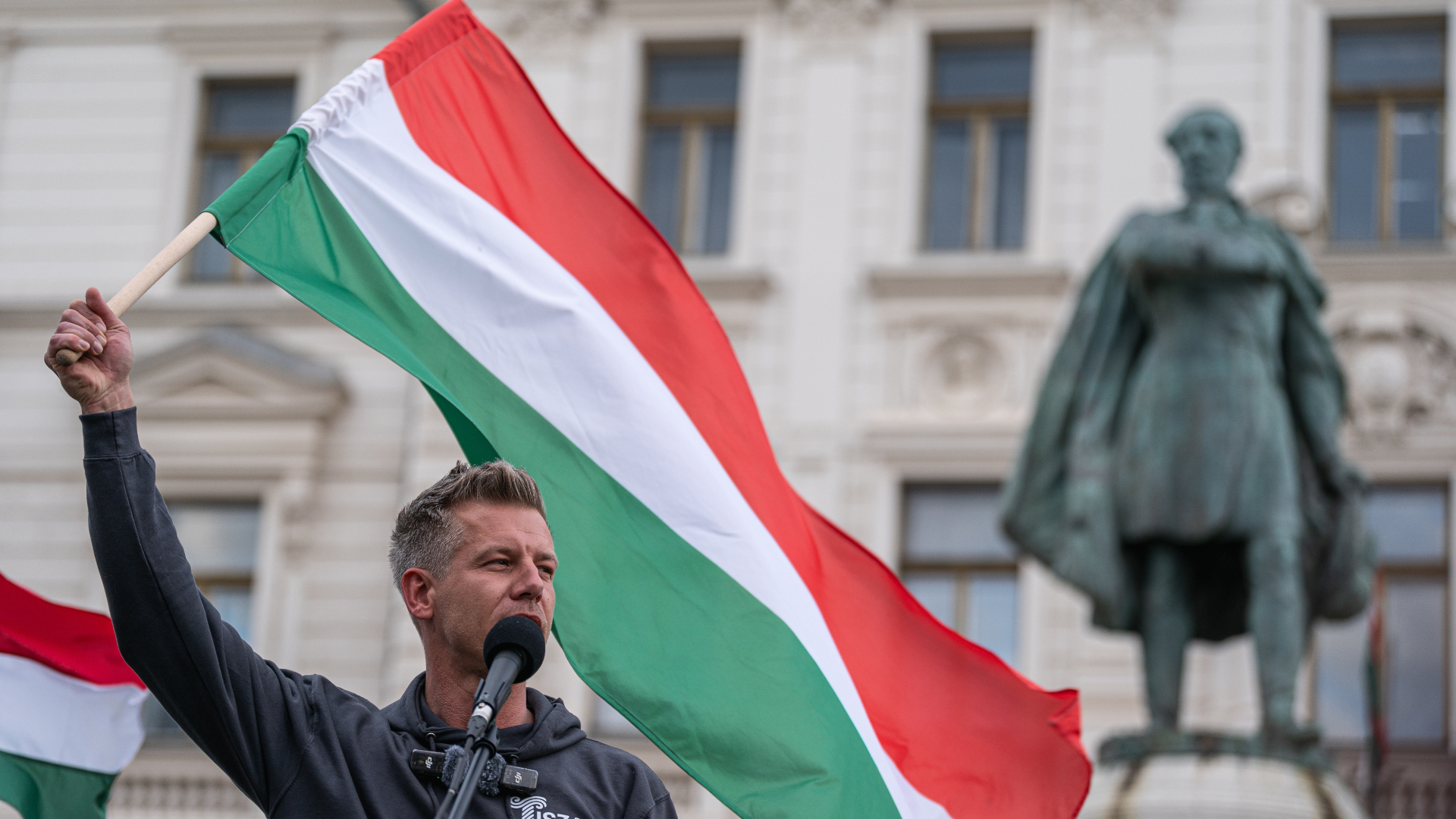 Péter Magyar a anunțat că vrea să modifice Constituția Ungariei: Este o schimbare de regim. Ce a spus despre maghiarii din Transilvania | AUDIO