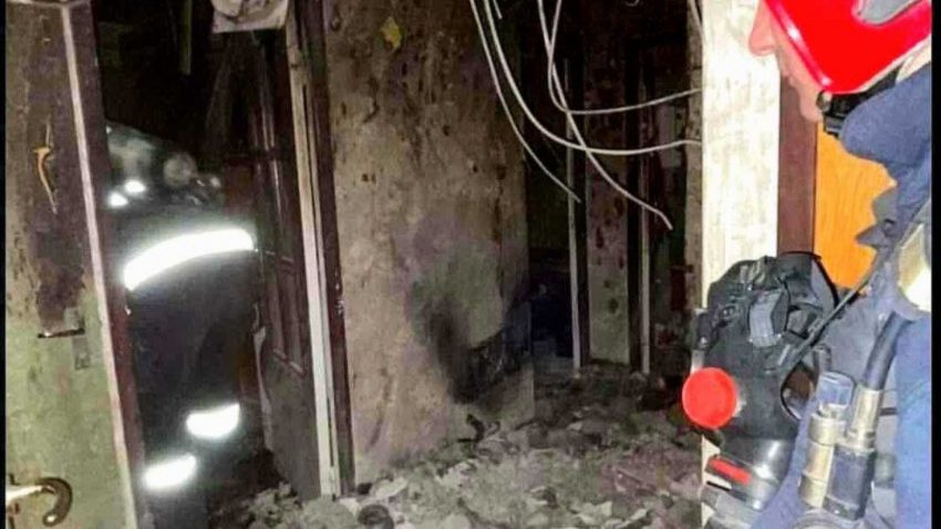Familiile şi persoanele din Galaţi ale căror locuinţe au fost afectate de prăbuşirea dronei vor primi bani de la Guvern