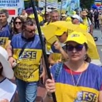 Protest al angajaților din Educație la Guvern și Parlament. Aceștia sunt nemulțumiți de noua lege a salarizării: Învățământul este Cenușăreasa sistemului bugetar | AUDIO