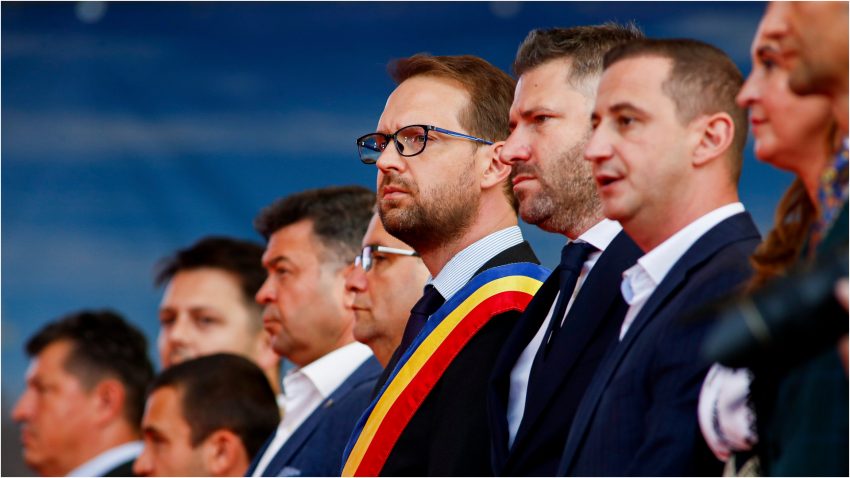 PSD și USR se atacă pe tema ținutelor. Alfred Simonis îl iro