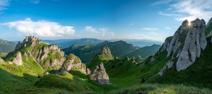 Drumeții spectaculoase: 7 trasee montane cu peisaje de poveste în Carpați (P)