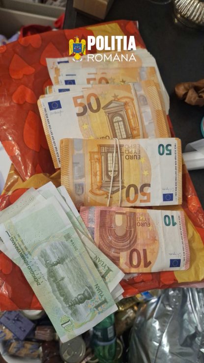 Timișoara. Un polițist este suspectat că ar fi oferit informații unei bande specializate în spargeri de locuințe. Prejudiciul ar ajunge la aproape 1 milion de euro