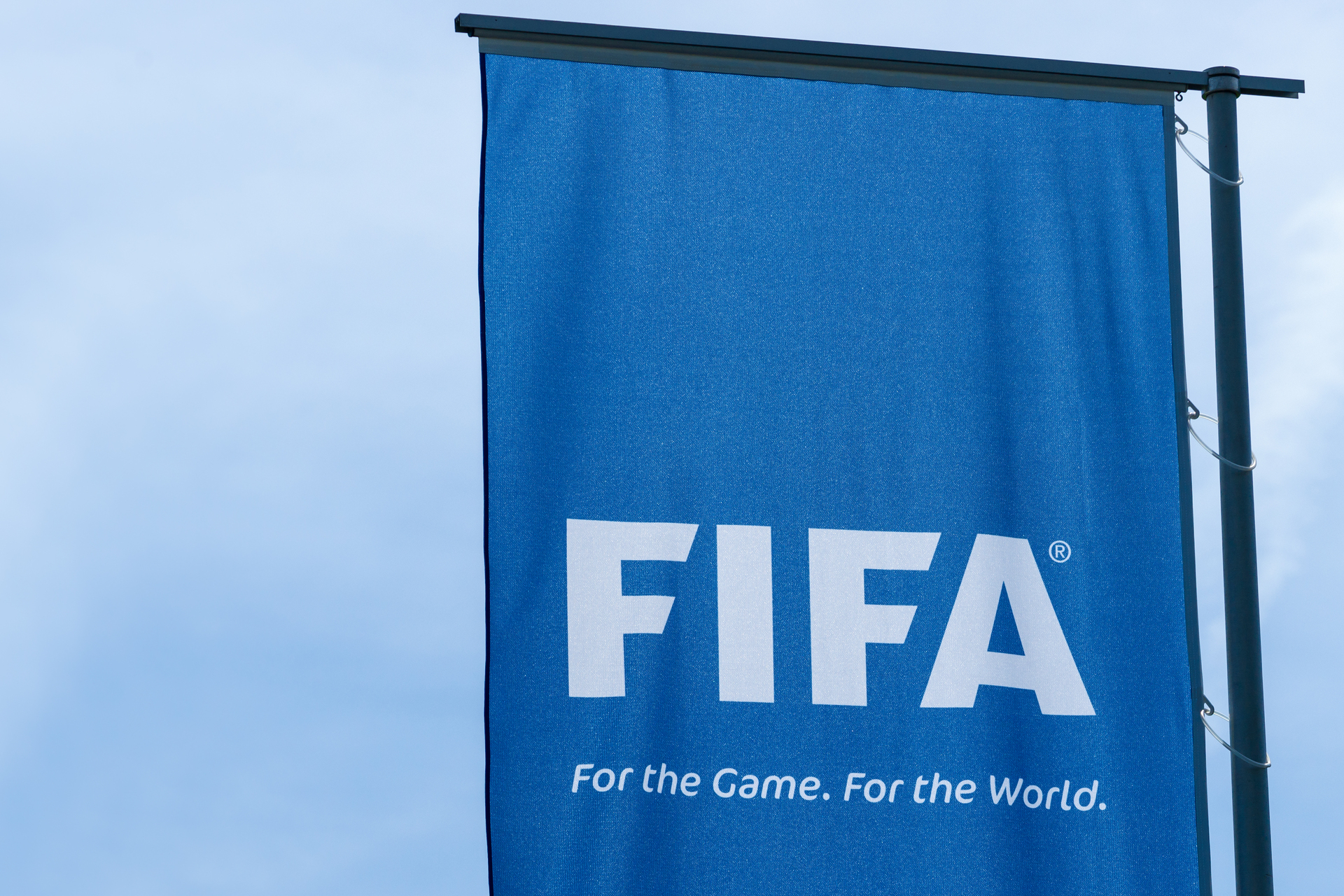 FIFA acuză UEFA de o campanie de denigrare în disputa despre drepturile comerciale